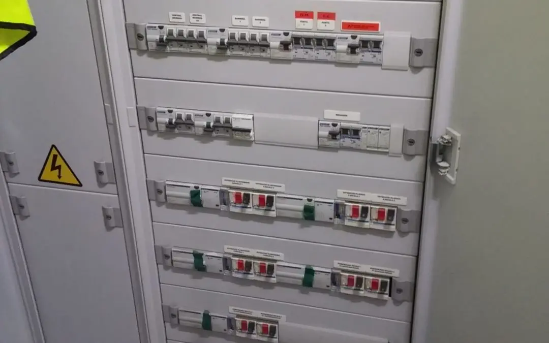 Proyecto eléctrico para actividad industrial